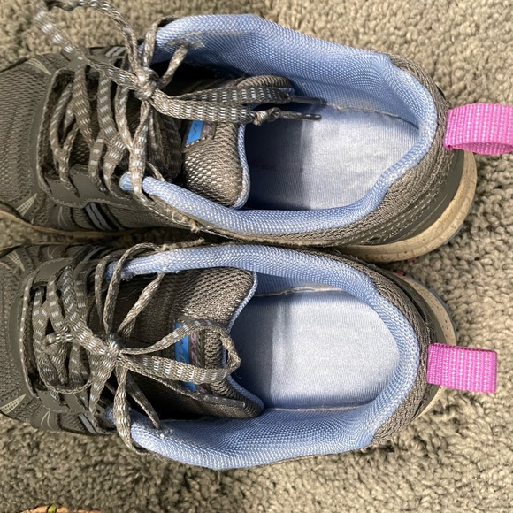 Two pair sketcher sneakers - Picture 15 of 15